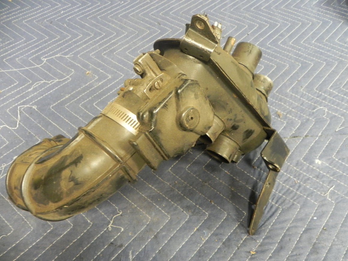 (Used) 914 1.7L Air Distributor Housing - 1972-73