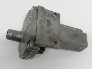 (Used) 911 Auxiliary Air Valve 1977-82
