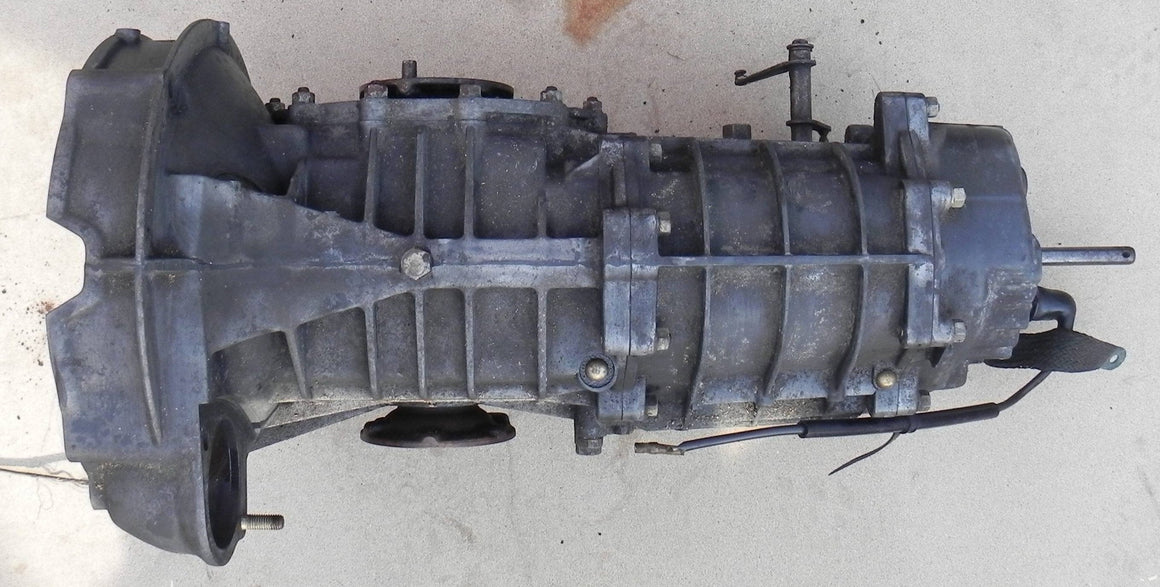 (Used) 73 911, 915/02 Magnesium Case Transmission