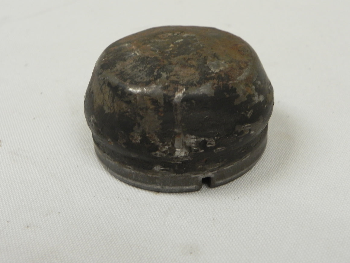 {Used)  356 Right Wheel Bearing Grease Cap - 1950-63