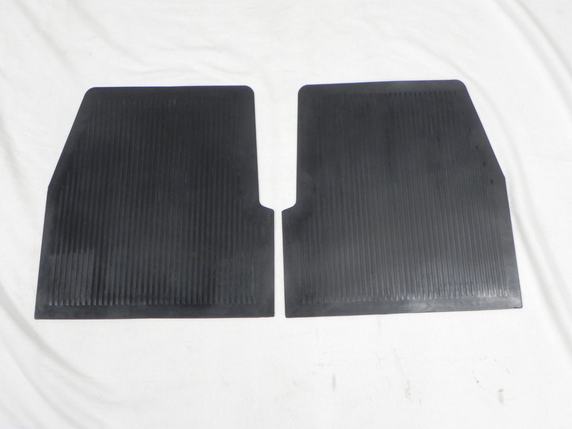 (New) 356 BT6/C Pair of Rubber Rear Floor Mats - 1961-65