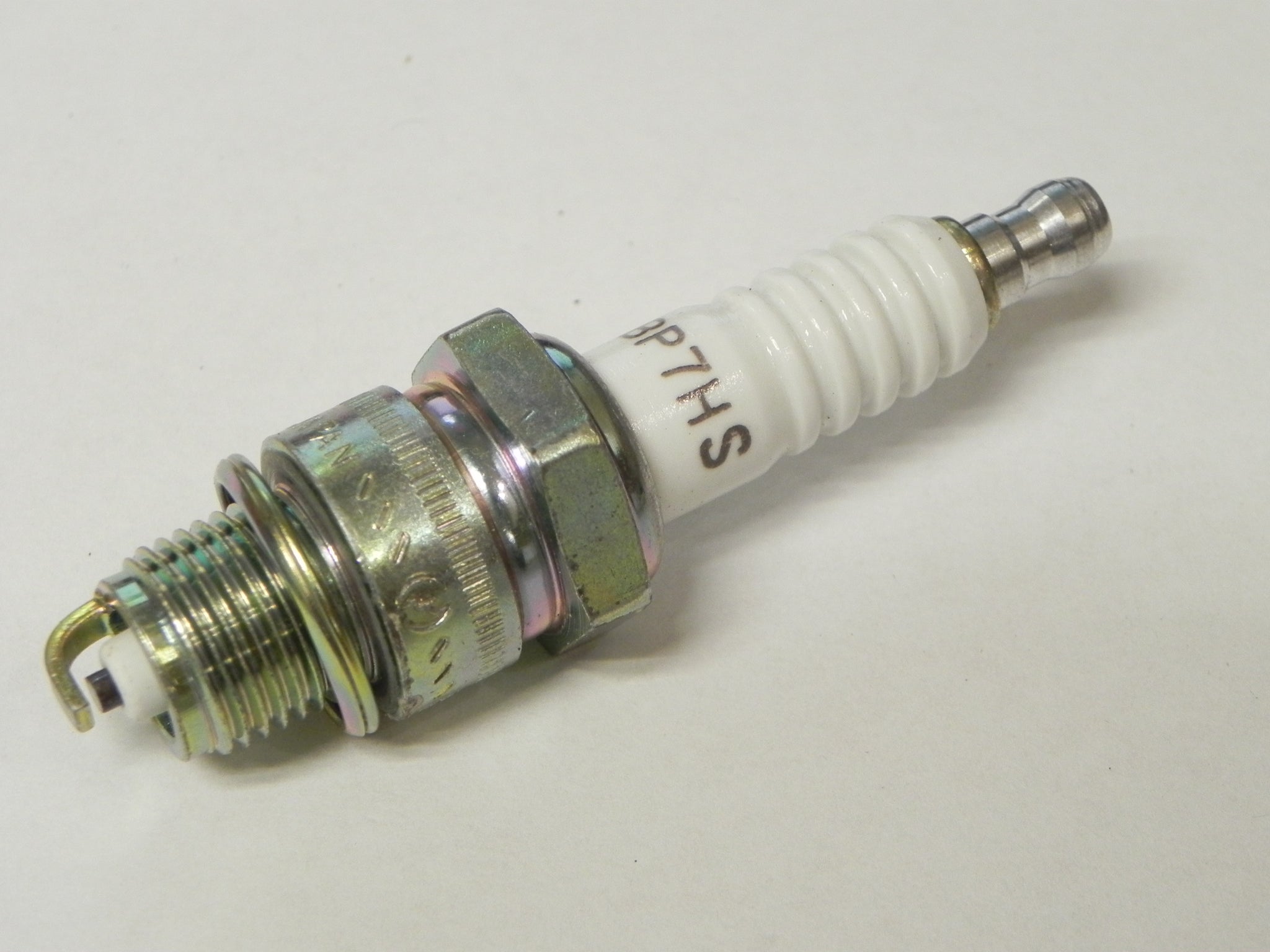 (NOS) NGK BP7HS Spark Plug