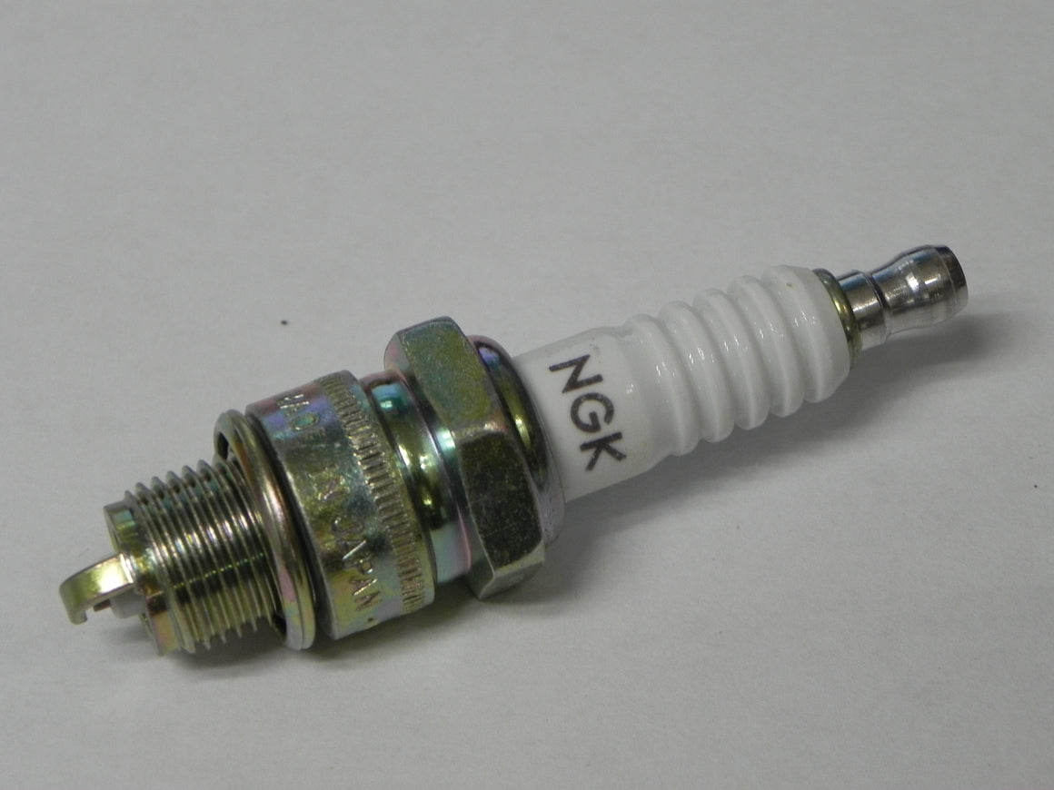 (NOS) NGK BP5HS Spark Plug