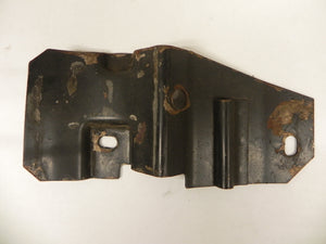 (Used) 356/912 Oil Filter Support