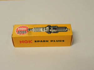 (NOS) NGK B7ES Spark Plug