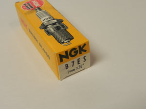 (NOS) NGK B7ES Spark Plug