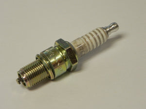 (NOS) NGK B7ES Spark Plug