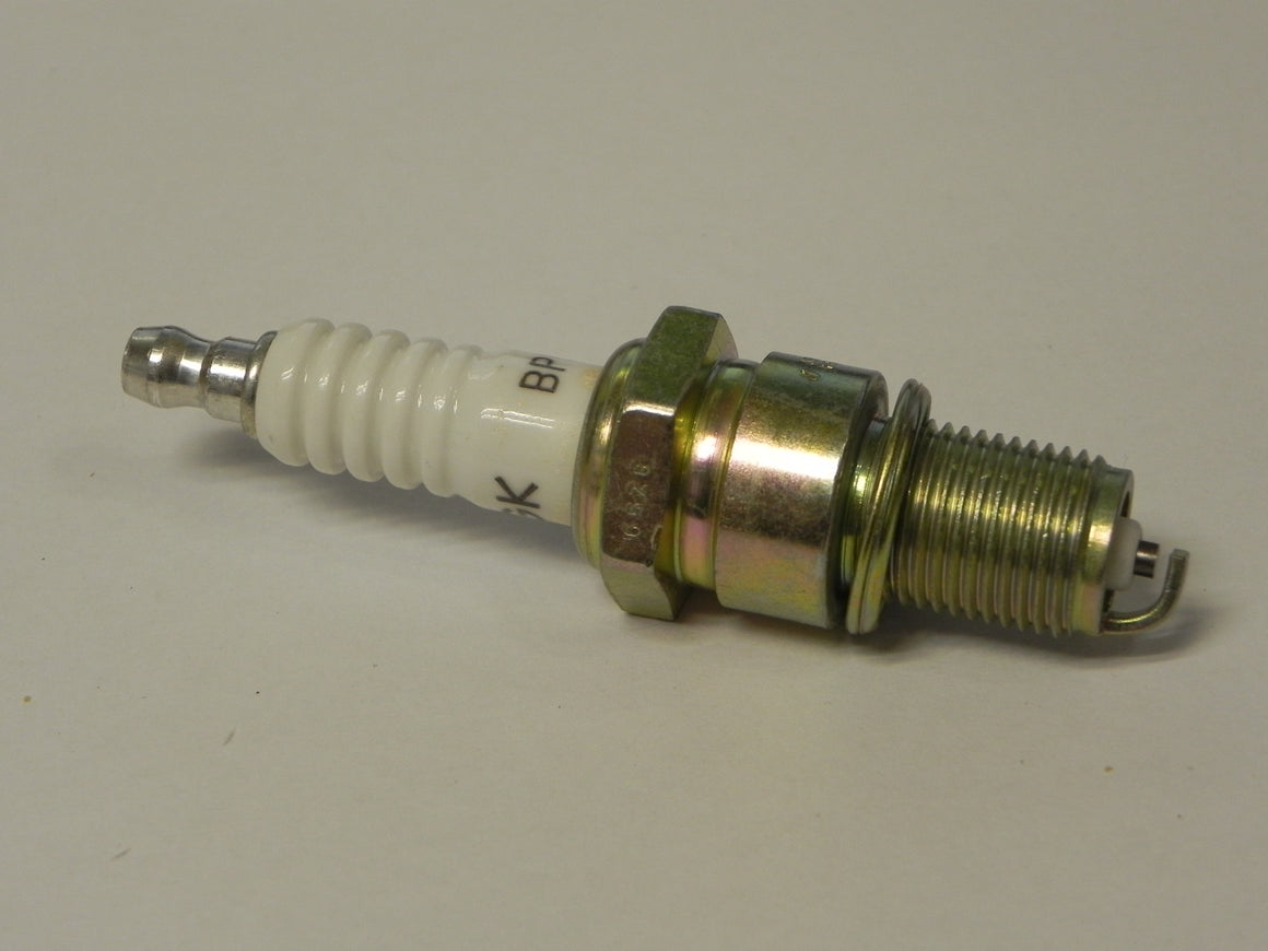 (NOS) NGK 7832 BE5ES Spark Plug