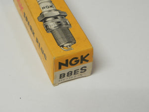 (NOS) NGK B8ES Spark Plug