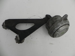 (Used) Boxtser Manual Transmission Mount Right 1999-00