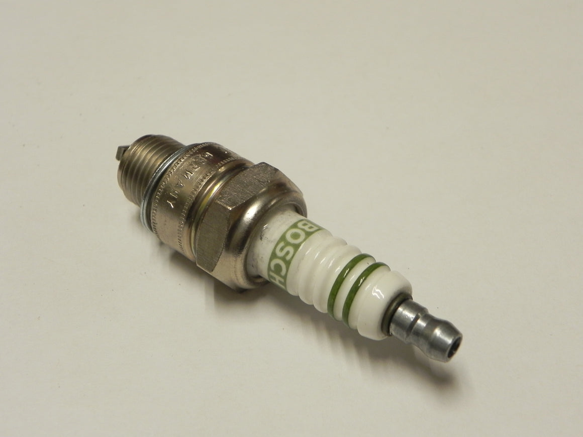 (New) 356/912 Bosch WR6BC Spark Plugs - 1950-69