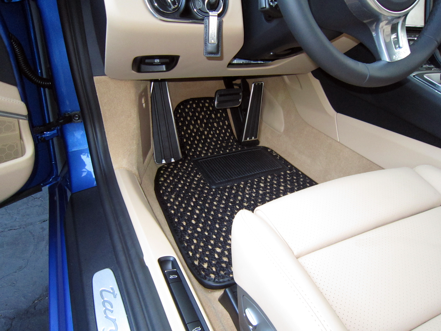 (New) #02 Black and Natural CoCo Mats - Two Piece or Four Piece